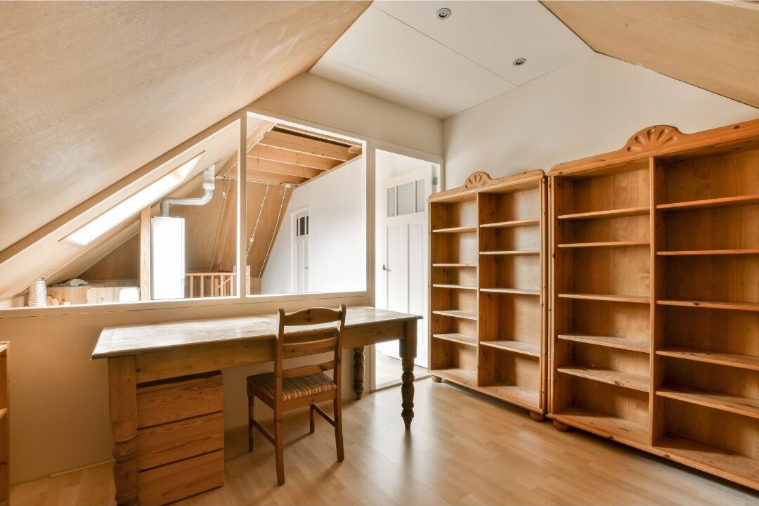 alcove workspace as a creative small home office idea for moms