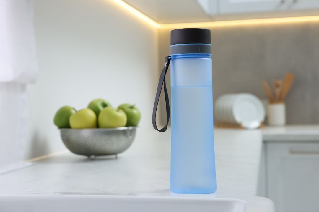 reusable water bottle replacing bottled water purchases that keep you broke