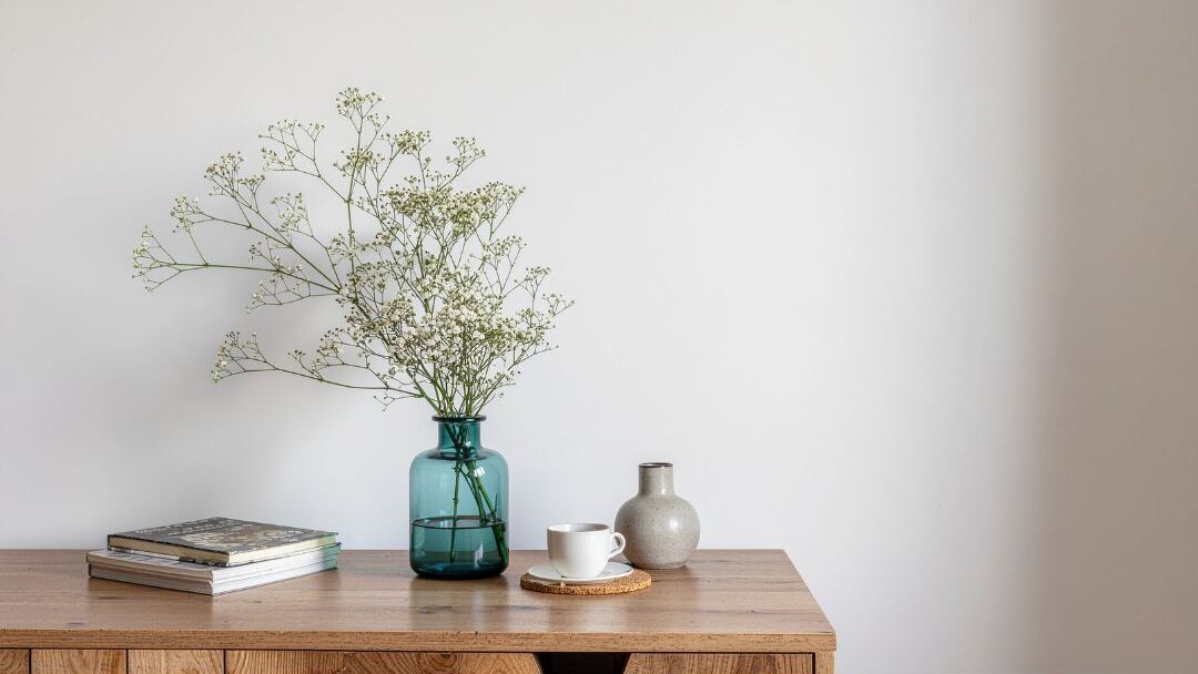clean dusted coffee table as part of what guests notice first in your home