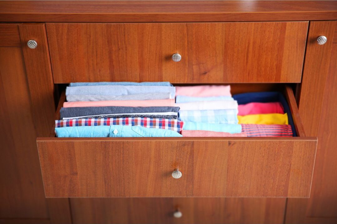simplifying kids wardrobe choices to save time every morning