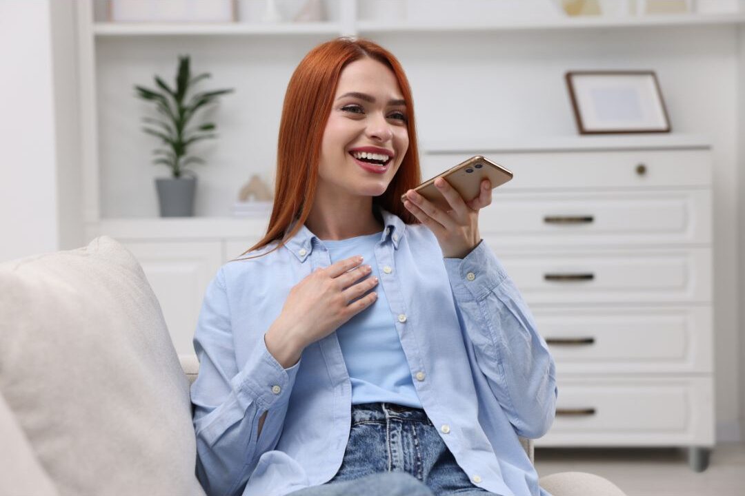 sending a quick voice message to a close friend for connection