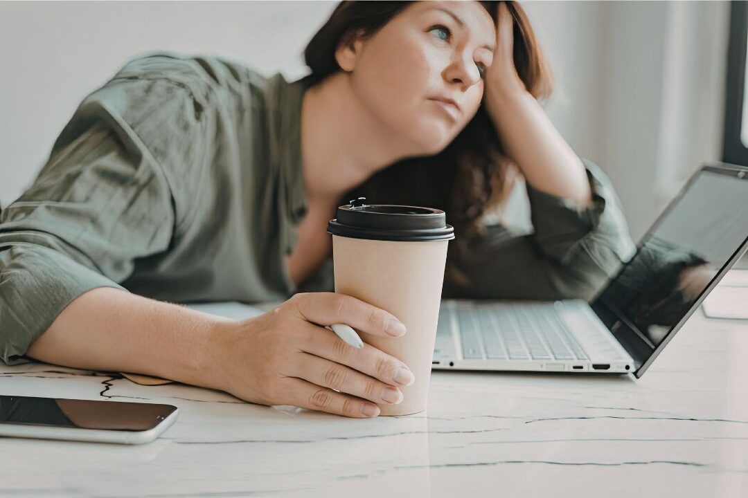 woman identifying the habits that are secretly keeping her stressed every day