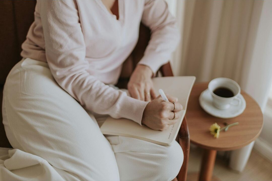 simple repeatable morning routine sequence for stay at home moms