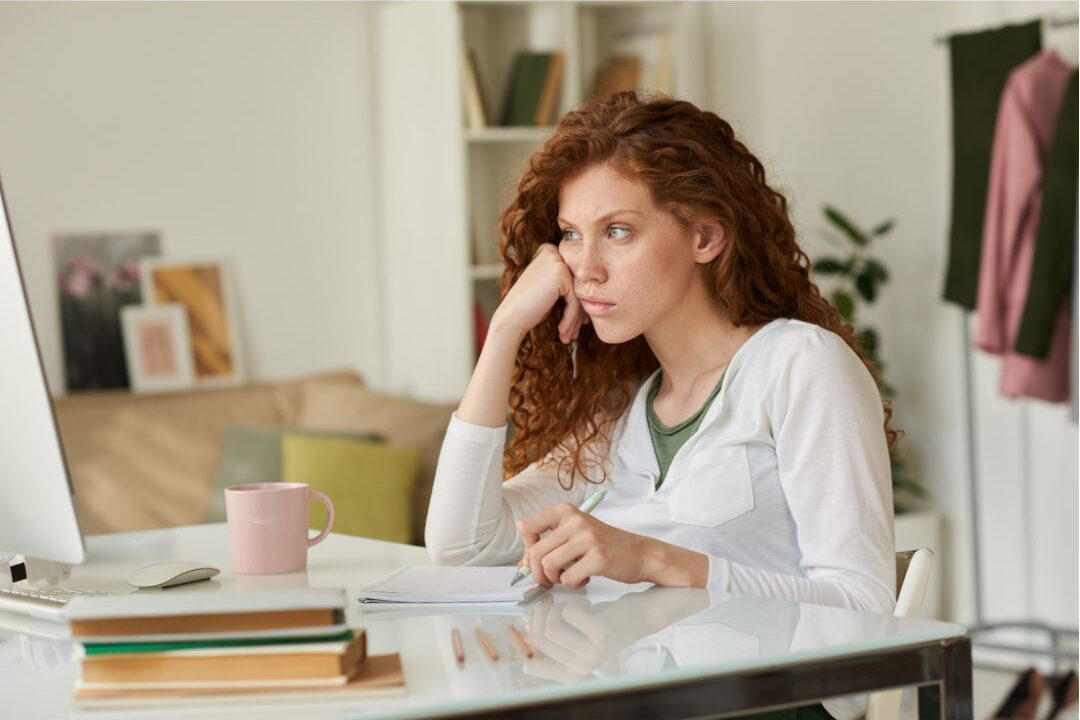 woman leaving tasks mentally unfinished one of the habits secretly keeping her stressed